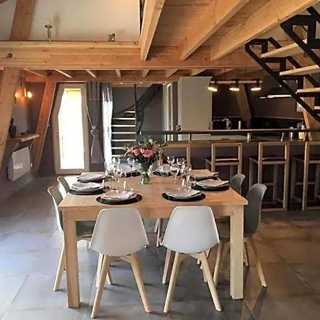Le Carport Hotel Ennevelin